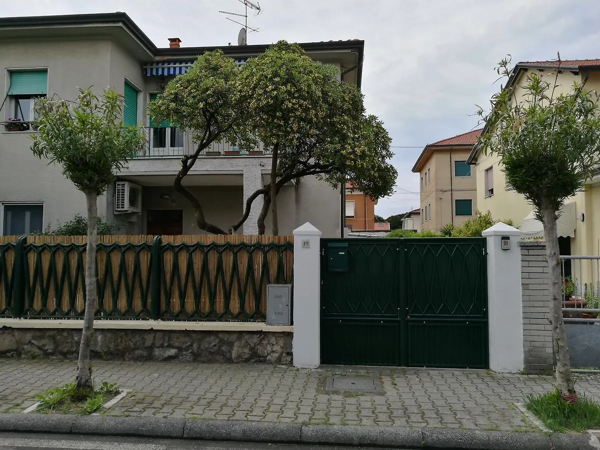 Guest house Ca Giuliana Hotel Marina Di Carrara Italy
